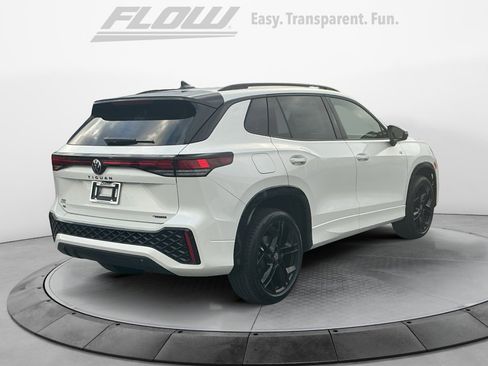 New 2026 Volkswagen Tiguan SE R-Line image 7