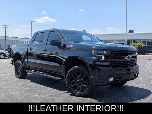 Used 2021 Chevrolet Silverado 1500 LT Trail Boss w/ Convenience Package II AWD/4WD image 2