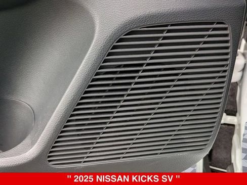 Certified 2025 Nissan Kicks SV AWD/4WD image 14