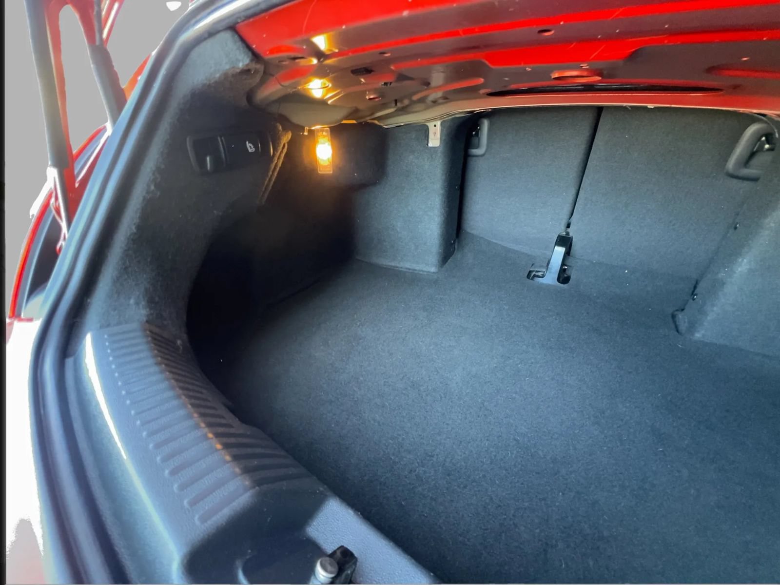 Used 2016 Volkswagen Beetle 1.8T SEL FWD image 44