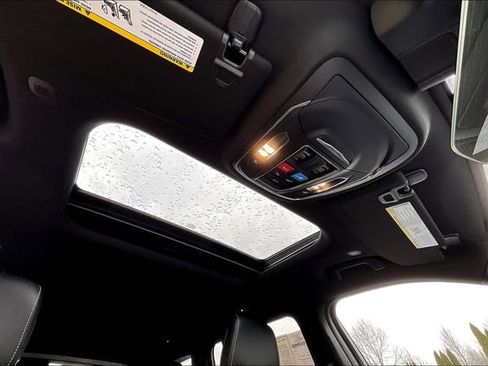 New 2025 Jeep Grand Cherokee L Altitude image 26