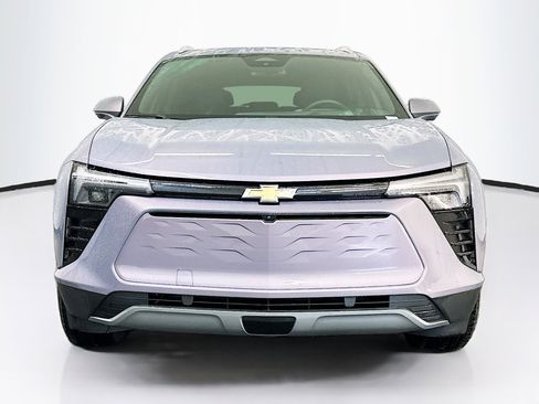 Used 2024 Chevrolet Blazer EV LT AWD/4WD image 2