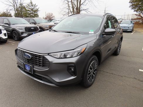 New 2026 Ford Escape Base image 3