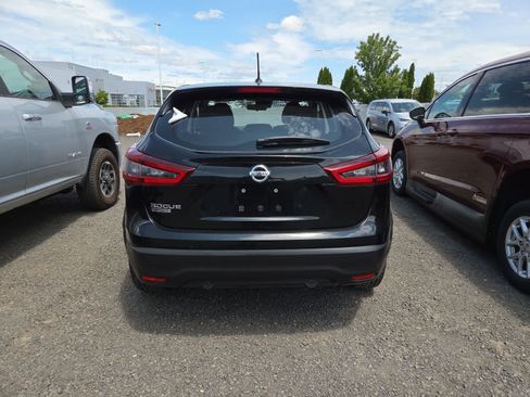 Used 2021 Nissan Rogue Sport S FWD image 4
