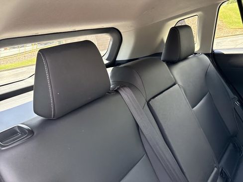 Used 2025 Toyota Corolla Cross XLE FWD image 20