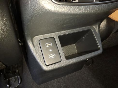 Used 2024 Kia Seltos EX image 9