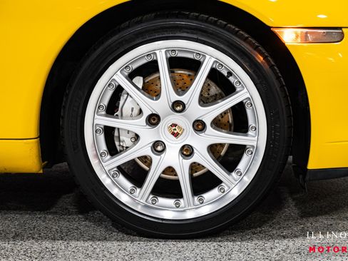Used 2001 Porsche 911 Carrera 4 image 12
