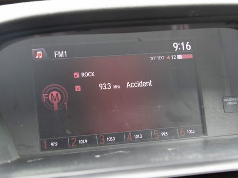 Used 2017 Honda Accord Sport image 23
