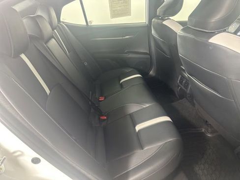 Used 2025 Toyota Camry SE FWD image 16