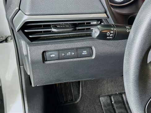 Used 2019 Nissan Altima 2.5 S FWD image 16