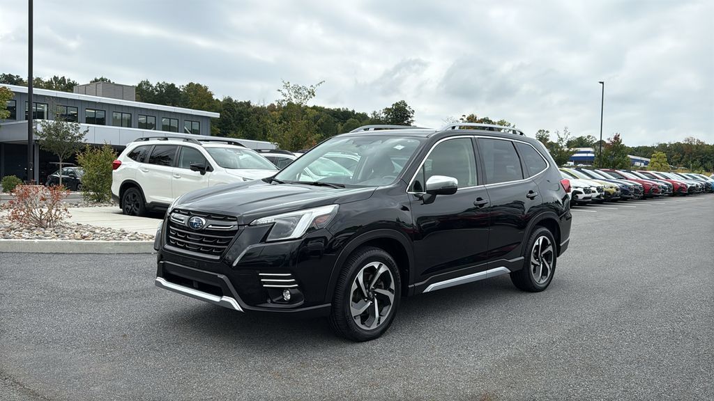 Certified 2023 Subaru Forester Touring AWD/4WD image 3