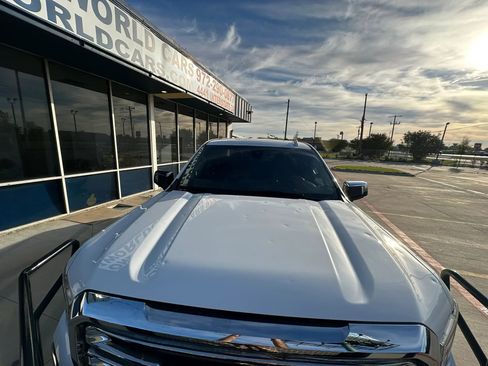 Used 2019 GMC Sierra 1500 SLT w/ SLT Premium Plus Package image 9