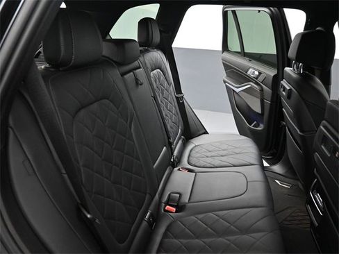 Used 2023 BMW X5 M50i w/ Executive Package image 23