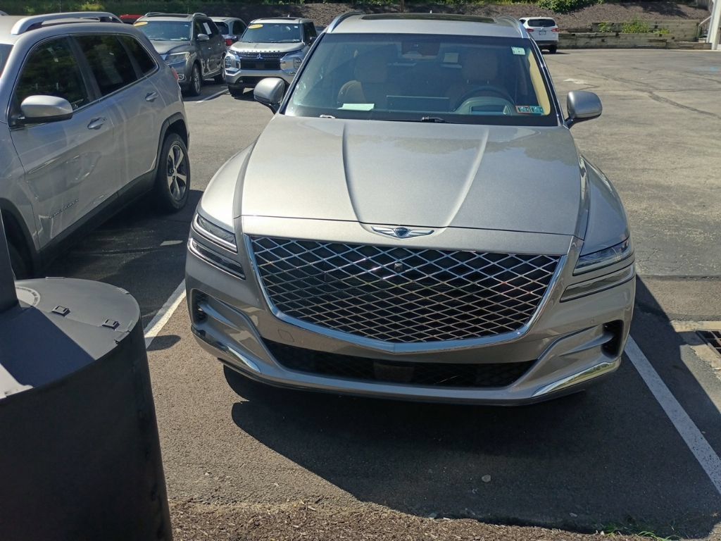 Used 2022 Genesis GV80 2.5T w/ Prestige Package 04 AWD/4WD image 2