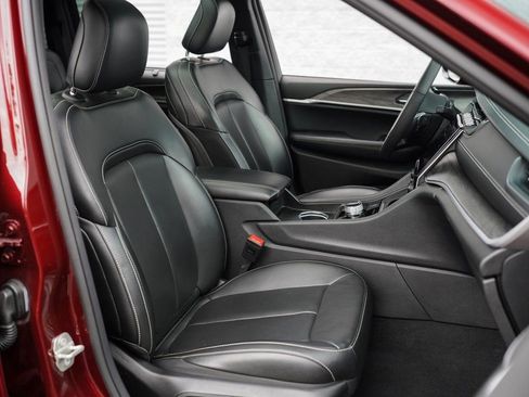 Used 2024 Jeep Grand Cherokee Limited 4xe image 25