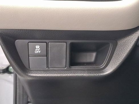 Used 2025 Honda HR-V LX image 26