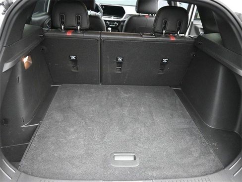 Certified 2025 Chevrolet Trax RS w/ Sunroof Package image 13