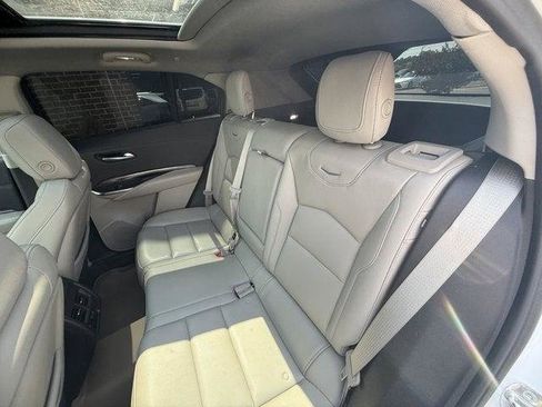 Used 2022 Cadillac XT4 Luxury w/ Cold Weather Package FWD image 14