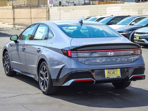 New 2025 Hyundai Sonata SEL image 6