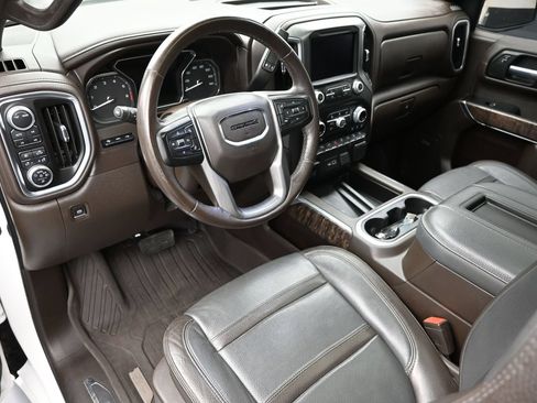 Used 2022 GMC Sierra 1500 Denali w/ Denali Premium Package AWD/4WD image 22