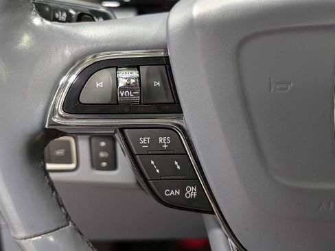 Used 2021 Lincoln Navigator L Black Label w/ Cargo Convenience Package AWD/4WD image 39