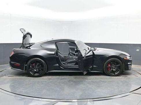 Used 2018 Ford Mustang GT Premium w/ Black Accent Package RWD image 47