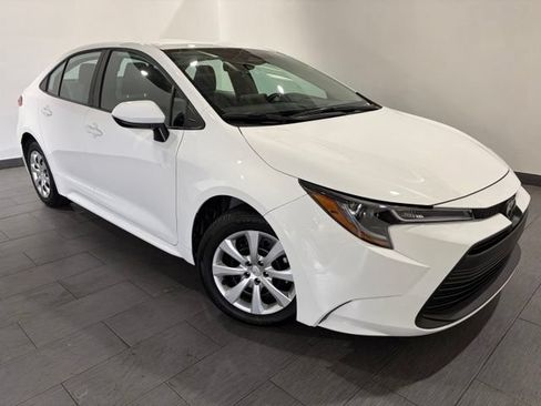 Used 2026 Toyota Corolla LE FWD image 7
