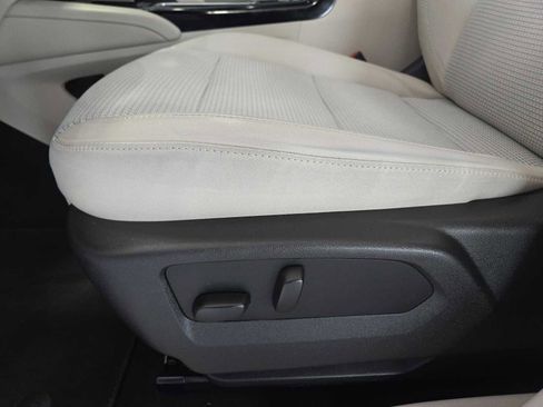 Certified 2023 Buick Envision Preferred image 23