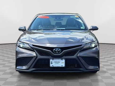 Used 2023 Toyota Camry SE AWD/4WD image 2