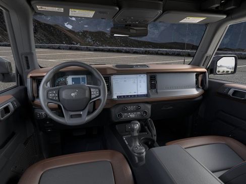 New 2024 Ford Bronco Outer Banks AWD/4WD image 9