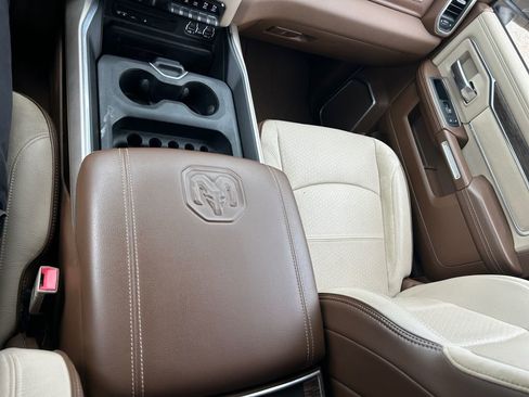 Used 2019 RAM 2500 Laramie RWD image 24