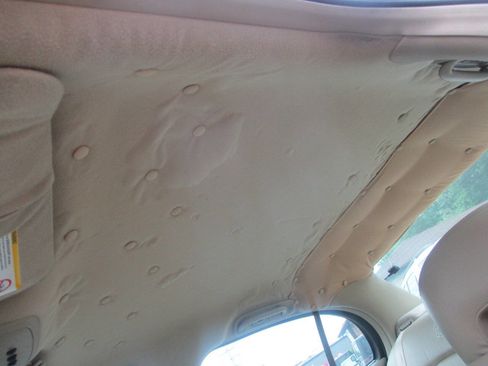 Used 2004 Buick Le Sabre Limited w/ Celebration Edition Package image 10