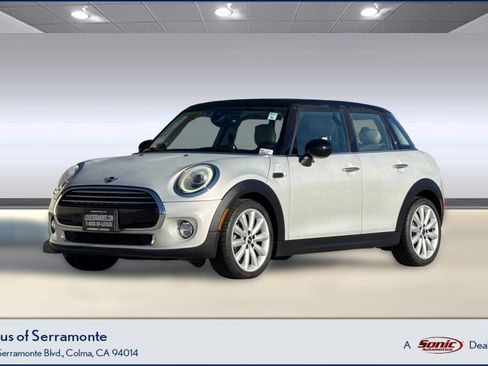 Used 2019 MINI Cooper 4-Door Hardtop w/ Signature Upholstery Package image 1