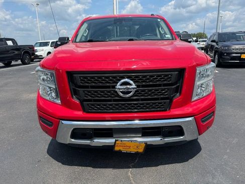 Used 2020 Nissan Titan SV w/ SV Convenience Package RWD image 9