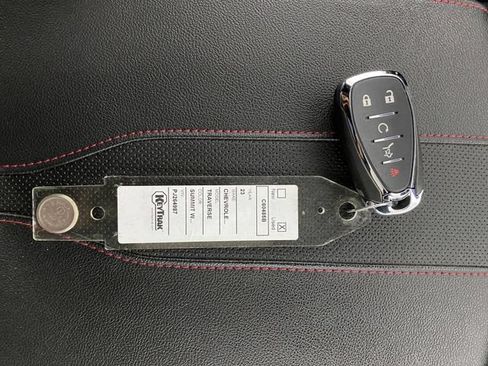 Certified 2023 Chevrolet Traverse RS AWD/4WD image 32