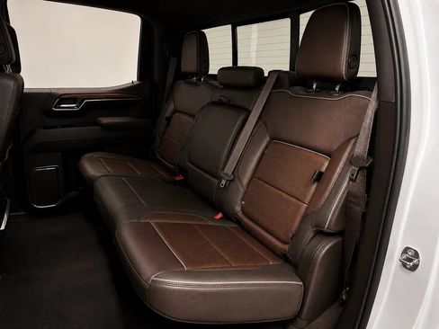 Used 2022 GMC Sierra 1500 Denali w/ Denali Reserve Package AWD/4WD image 9