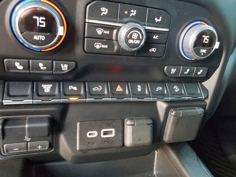 Used 2022 Chevrolet Silverado 2500 LTZ w/ LTZ Plus Package image 24