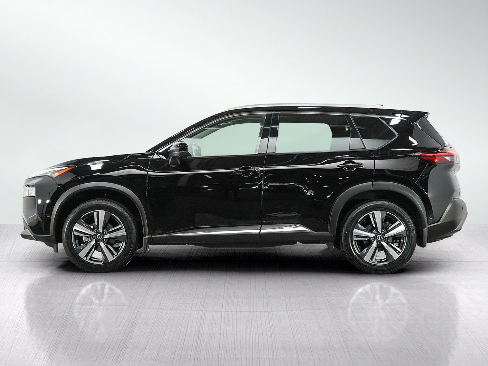 Used 2023 Nissan Rogue SL w/ SL Premium Package AWD/4WD image 2