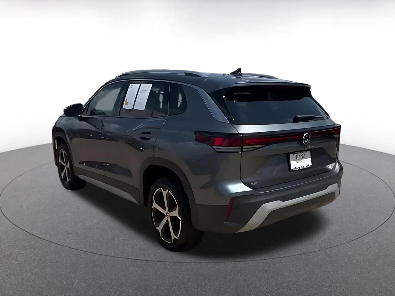 Used 2026 Volkswagen Tiguan SE AWD/4WD image 12