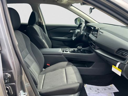 New 2026 Nissan Rogue SV AWD/4WD image 5