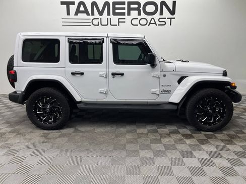 Used 2024 Jeep Wrangler Unlimited Sahara AWD/4WD image 4