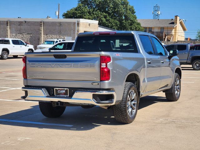 Used 2025 Chevrolet Silverado 1500 LT AWD/4WD image 14