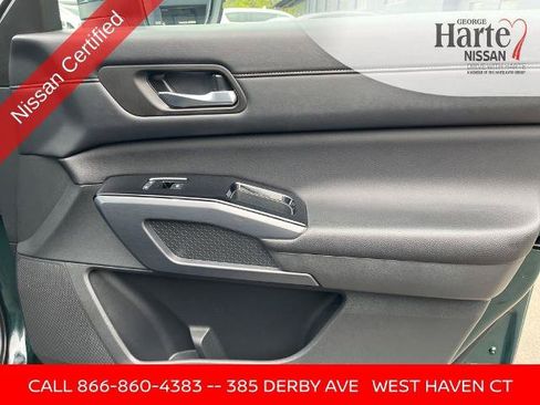 Certified 2024 Nissan Pathfinder SL w/ SL Premium Package AWD/4WD image 18