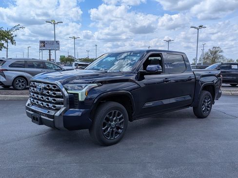 Used 2024 Toyota Tundra Platinum AWD/4WD image 4