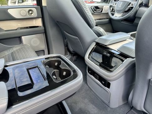 Certified 2023 Lincoln Navigator Black Label AWD/4WD image 39
