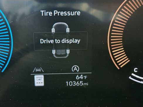 Used 2024 Hyundai Kona SE image 13