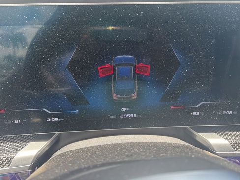 Used 2024 BMW i7 M70 AWD/4WD image 1