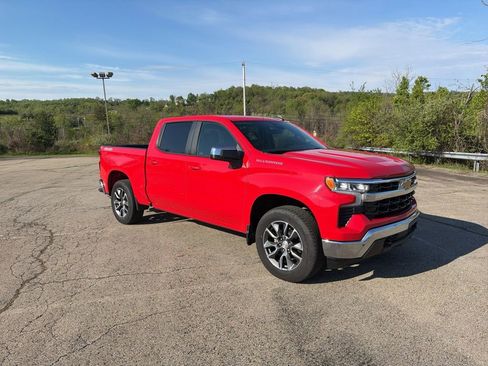 Used 2023 Chevrolet Silverado 1500 LT AWD/4WD image 1
