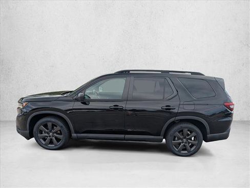 Certified 2023 Honda Pilot Sport image 8