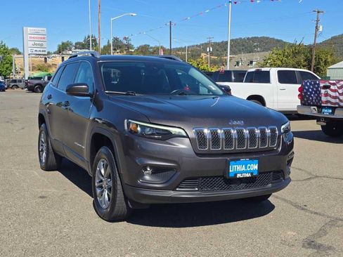 Used 2021 Jeep Cherokee Latitude Lux w/ Comfort/Convenience Group AWD/4WD image 7